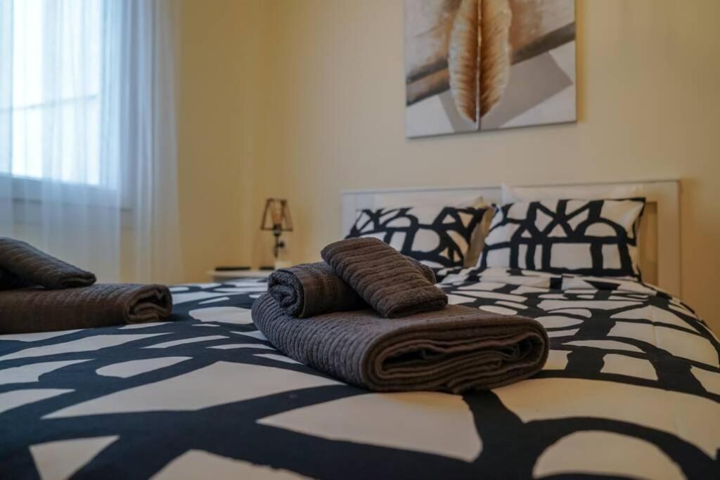 יואנינה Modern Apartment In The City Center מראה חיצוני תמונה
