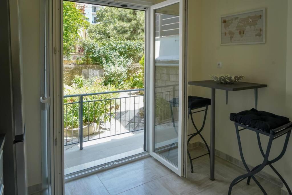 יואנינה Modern Apartment In The City Center מראה חיצוני תמונה