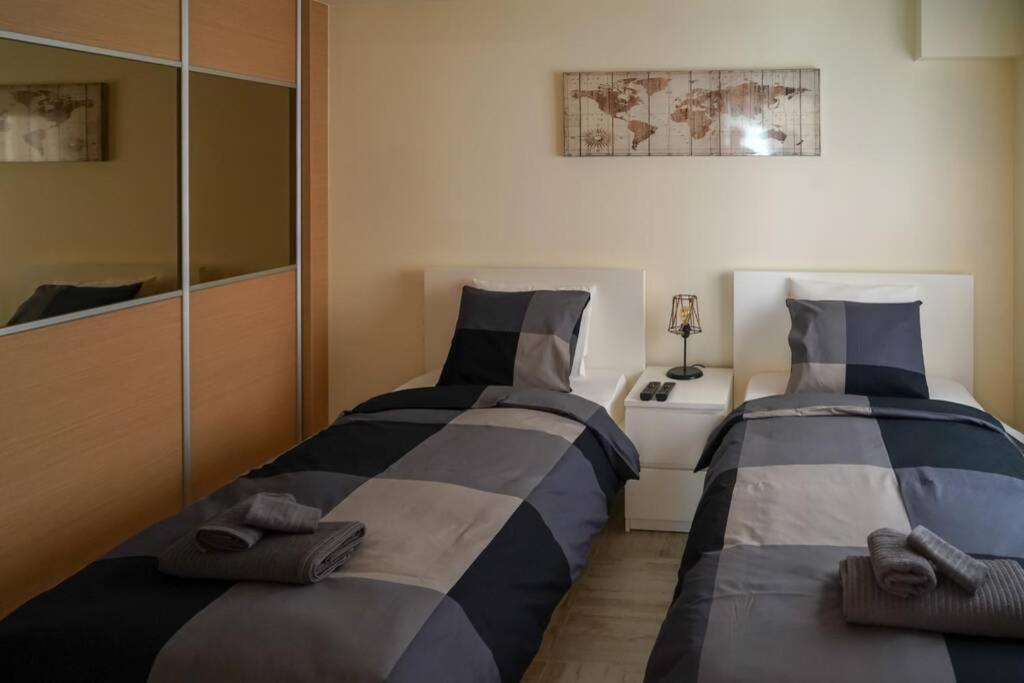 יואנינה Modern Apartment In The City Center מראה חיצוני תמונה