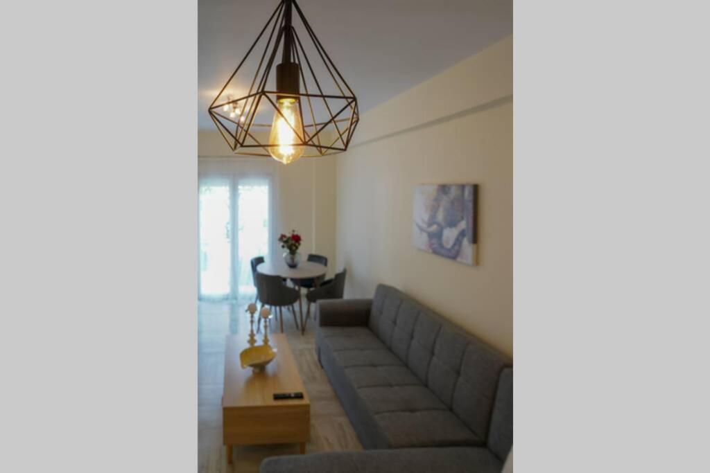 יואנינה Modern Apartment In The City Center מראה חיצוני תמונה